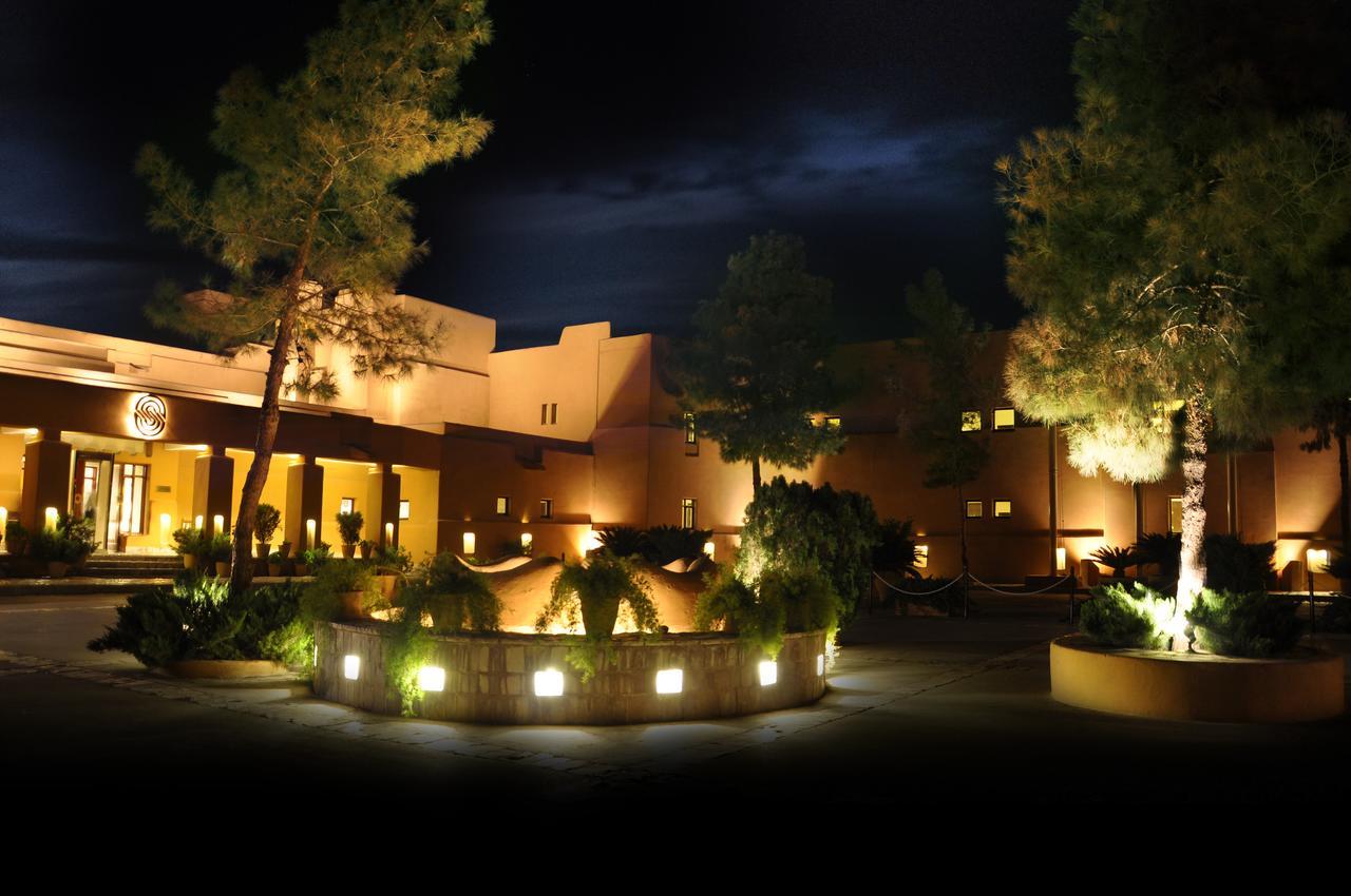 Quetta Serena Hotel Екстер'єр фото