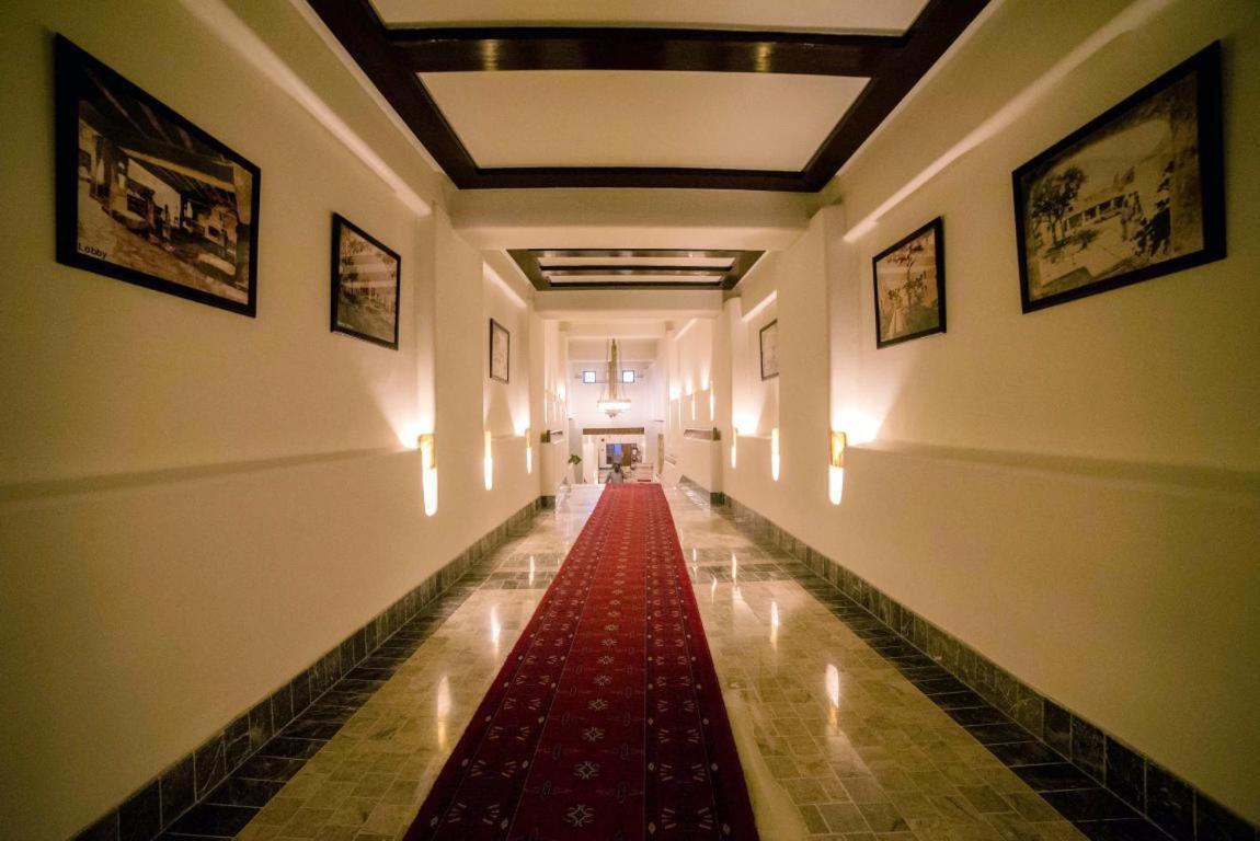 Quetta Serena Hotel Екстер'єр фото